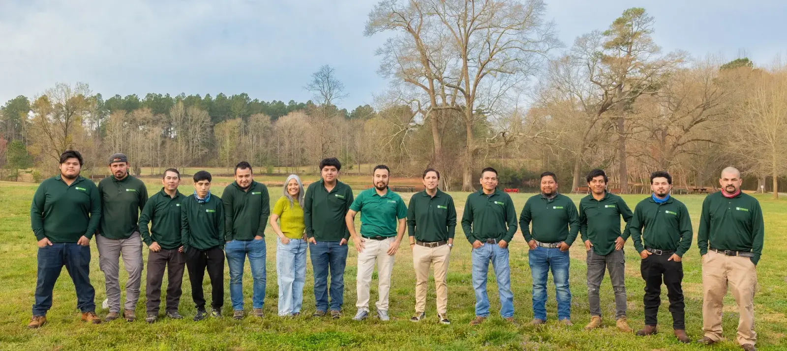 Green Garden Landscaping full team photo